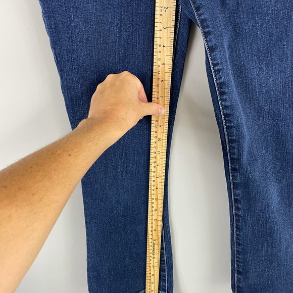 7 for all mankind kick crop jeans - Picture 13 of 16